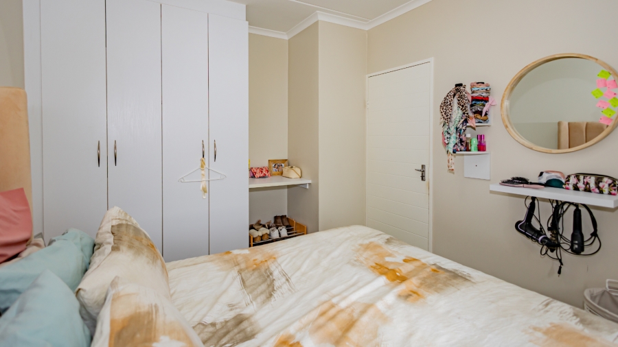 2 Bedroom Property for Sale in Buh Rein Estate Western Cape